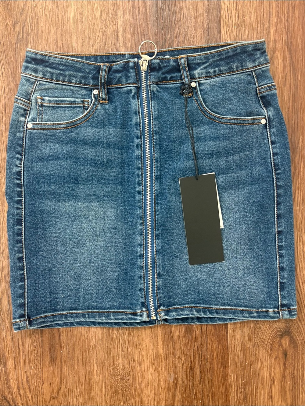 refuge Zip-Front Denim Mini Skirt NWT Women’s Small